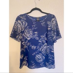 Floral Ann Taylor top with “wrap” back